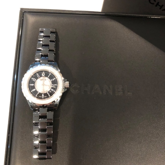 CHANEL WATCH - Picture 11 of 16